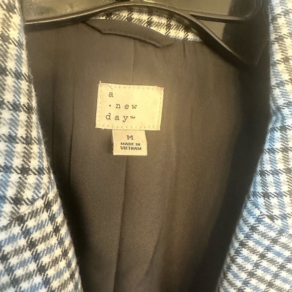 Linen Oversized Blazer - Picture 3 of 3